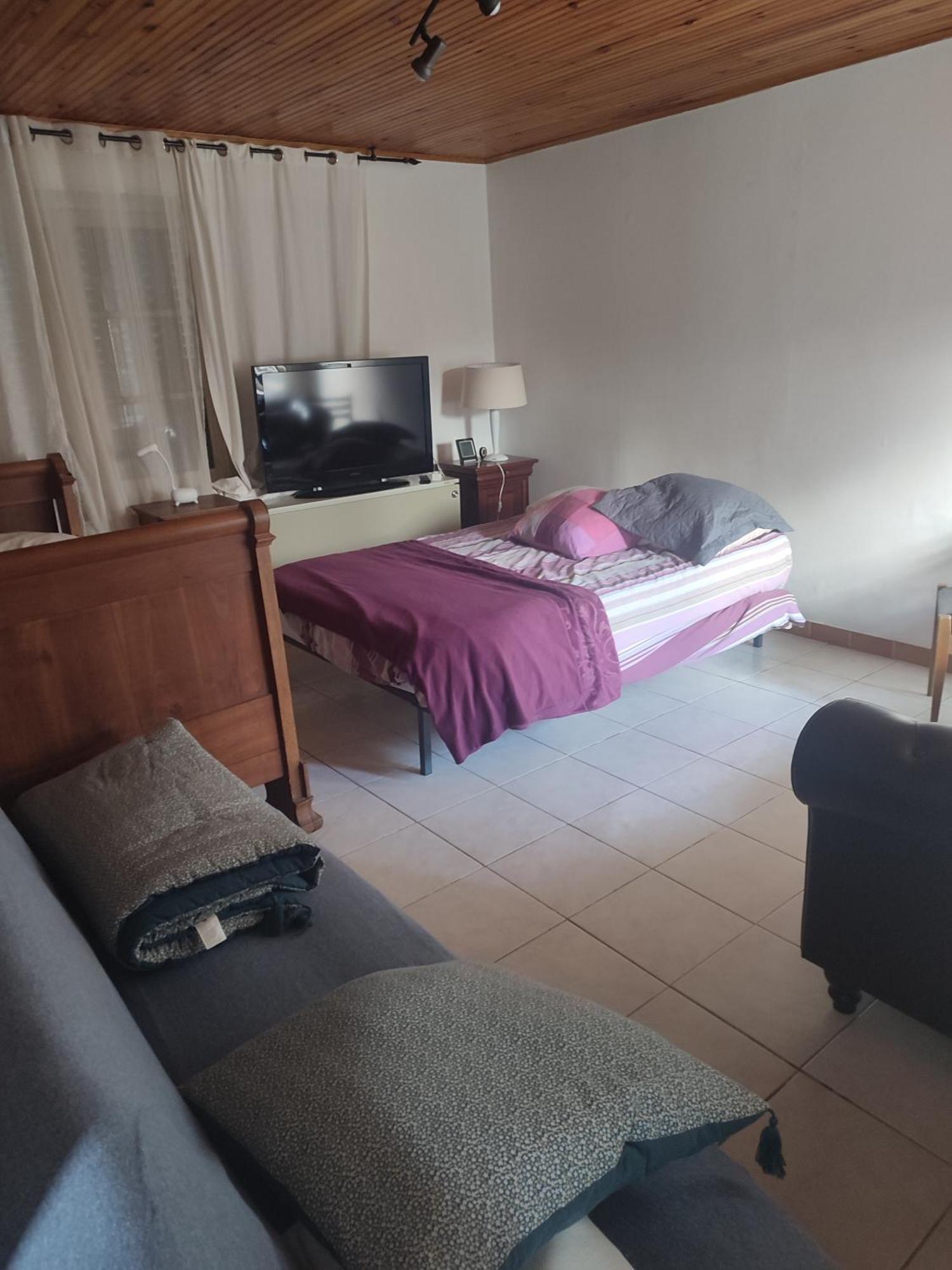 Maison Plain Pied, 2 Chambres, Longere Typique , Fraiche, Dans Bourg Avec Tous Commerces Lucay-le-Male Exterior photo
