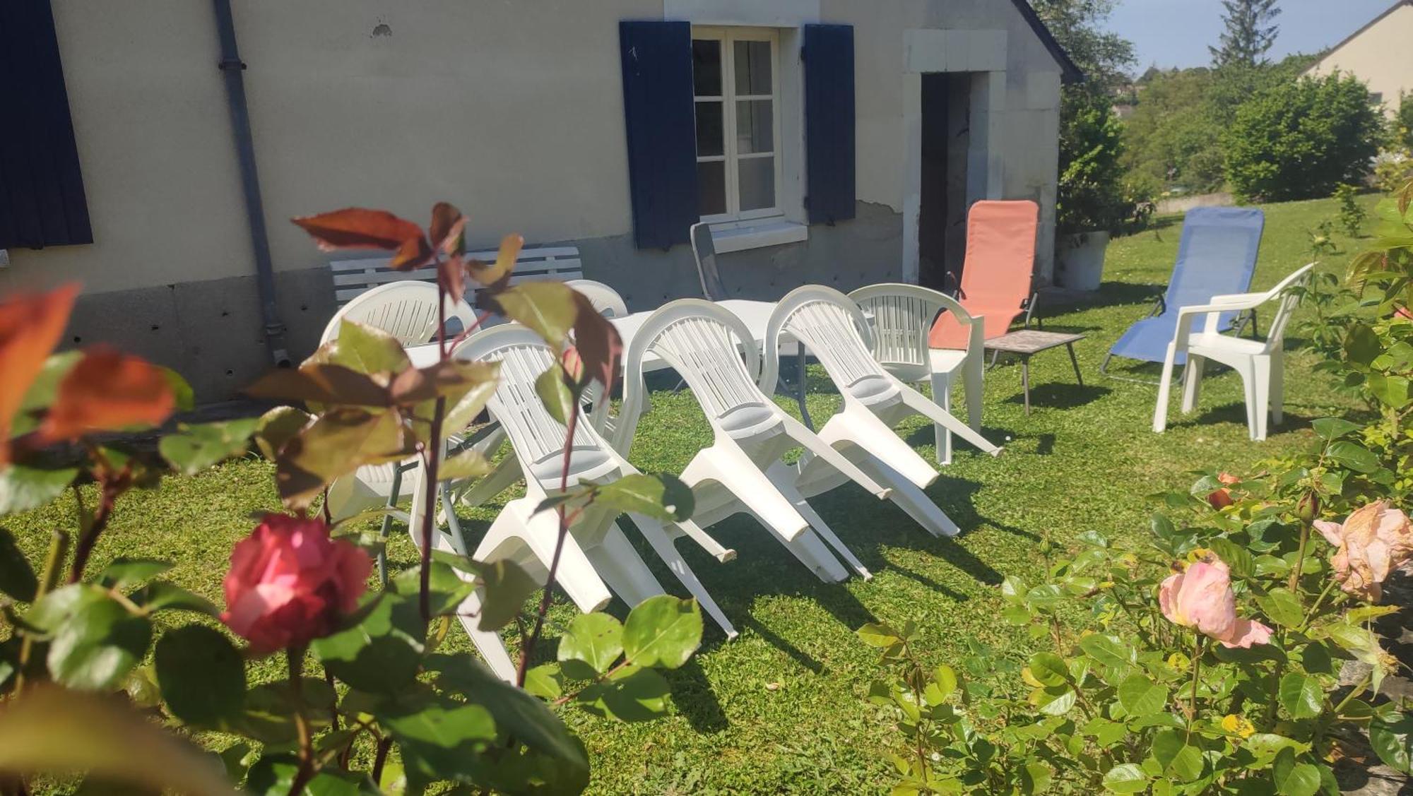 Maison Plain Pied, 2 Chambres, Longere Typique , Fraiche, Dans Bourg Avec Tous Commerces Lucay-le-Male Exterior photo