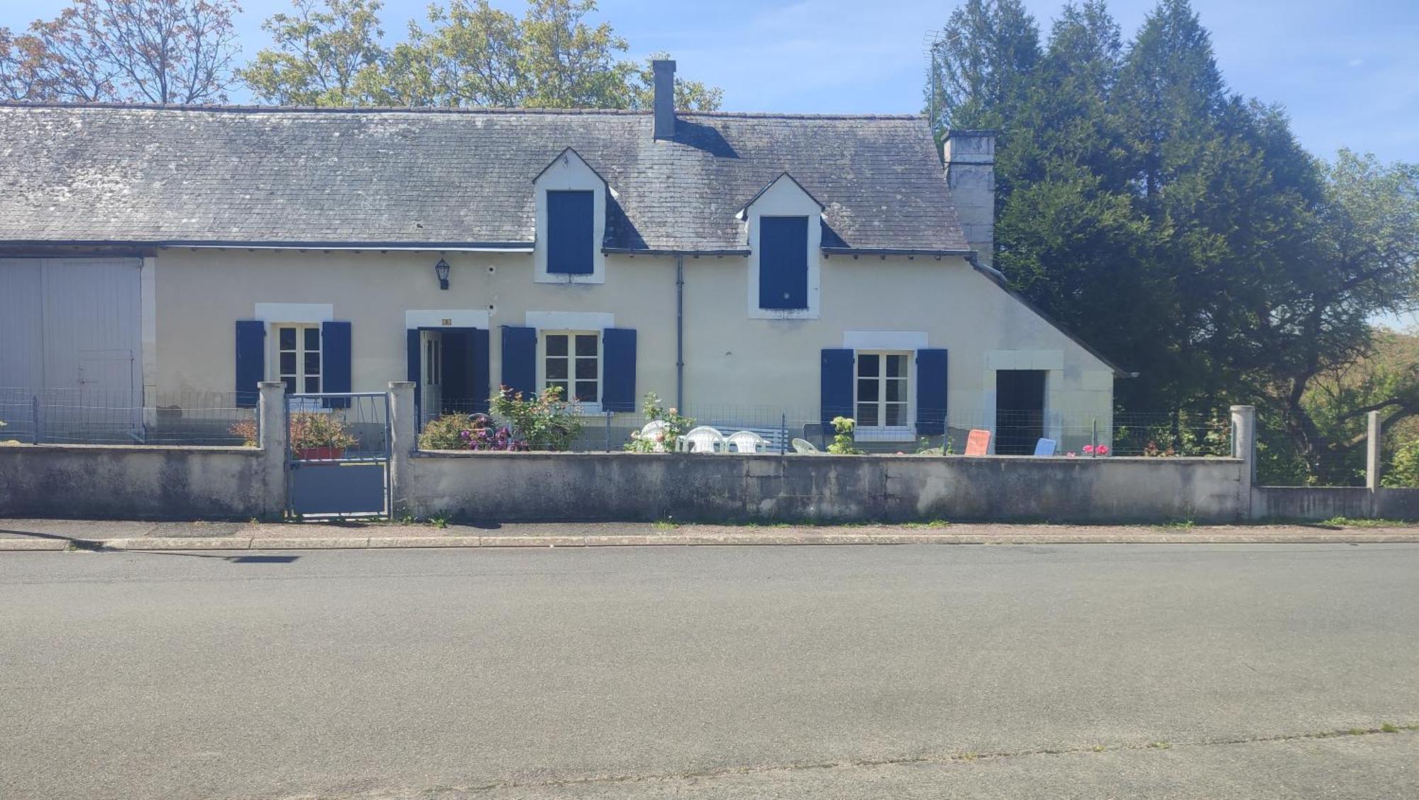 Maison Plain Pied, 2 Chambres, Longere Typique , Fraiche, Dans Bourg Avec Tous Commerces Lucay-le-Male Exterior photo