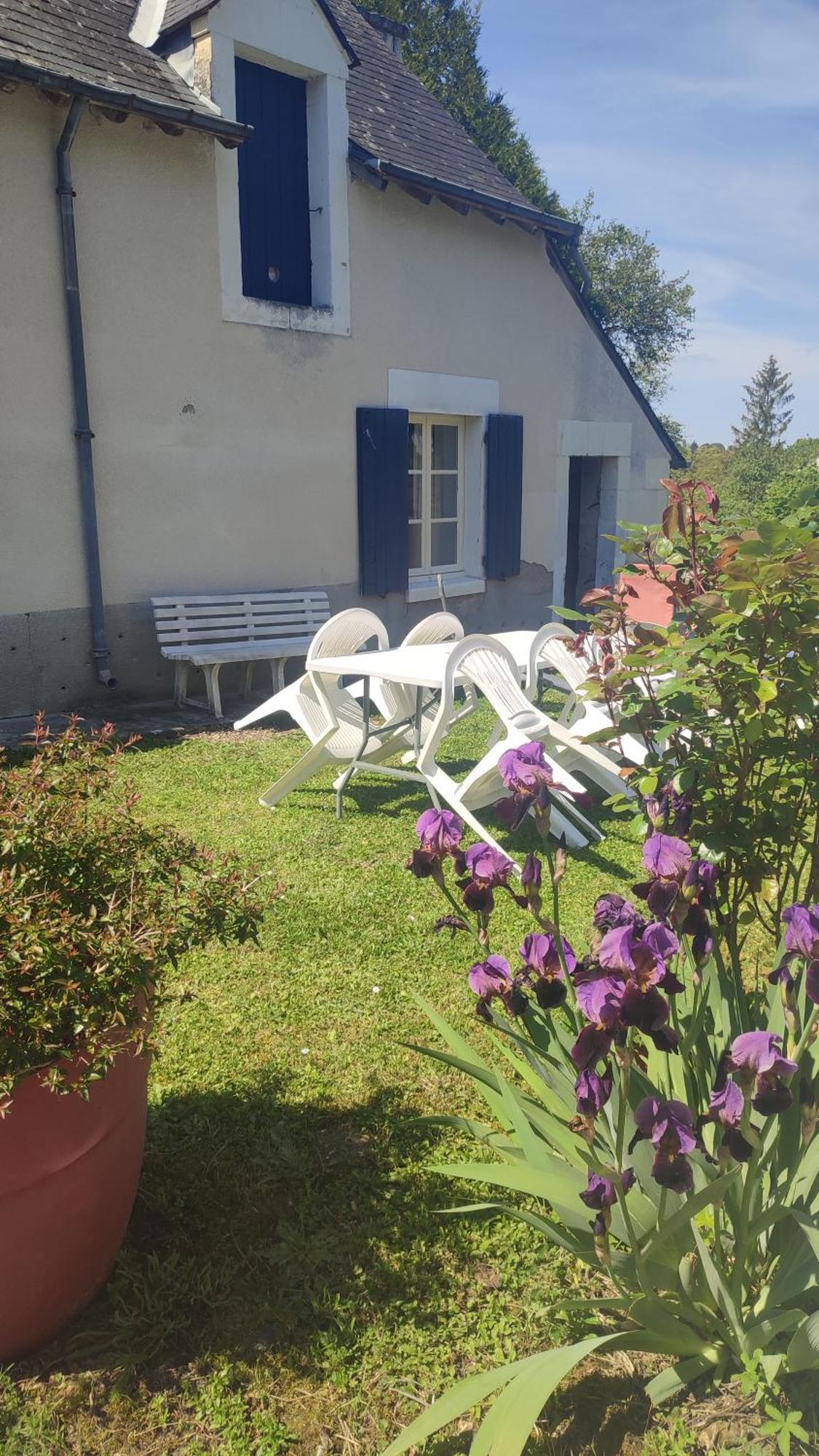 Maison Plain Pied, 2 Chambres, Longere Typique , Fraiche, Dans Bourg Avec Tous Commerces Lucay-le-Male Exterior photo