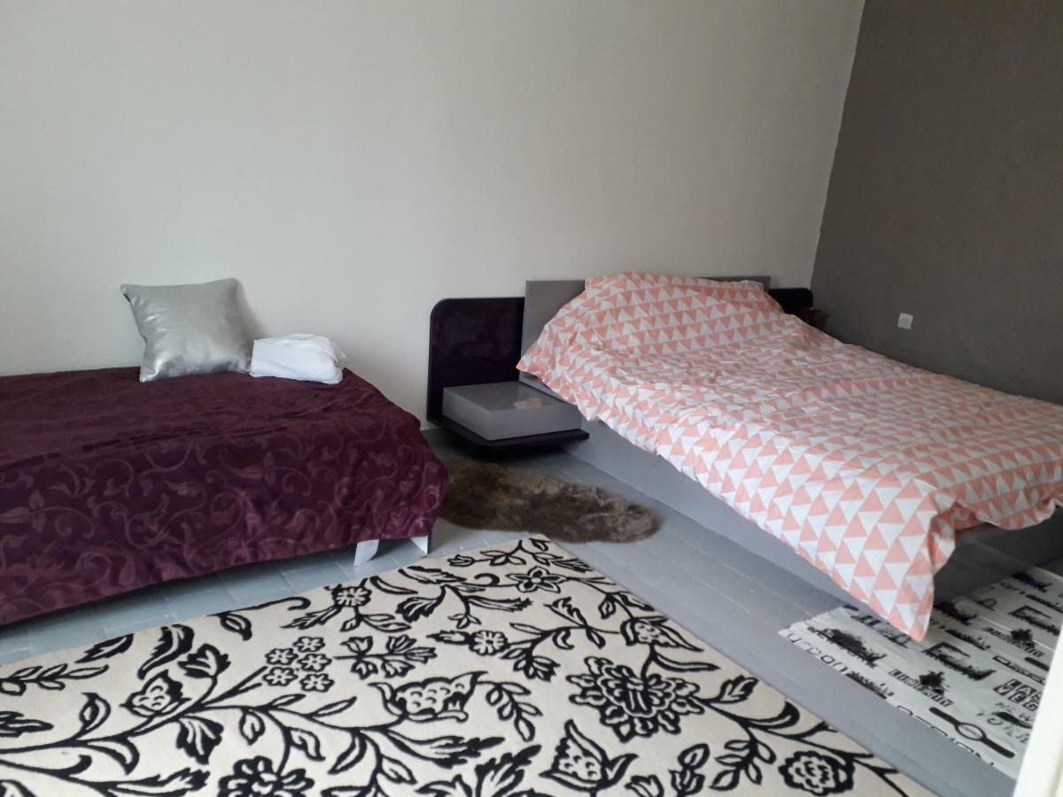 Maison Plain Pied, 2 Chambres, Longere Typique , Fraiche, Dans Bourg Avec Tous Commerces Lucay-le-Male Exterior photo